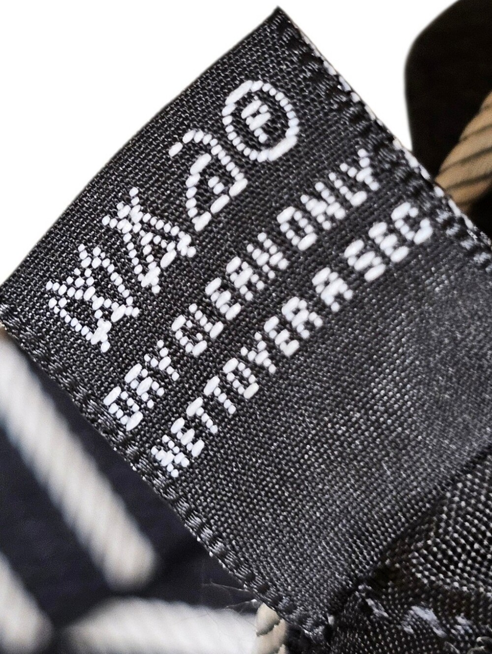 GIORGIO ARMANI TIE - Picture 10 of 14